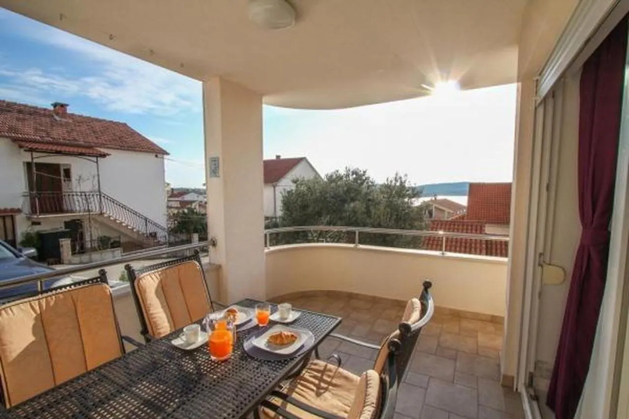 Studio Apartment In Okrug Gornji With Terrace, Air Conditioning, Wifi, Washing Machine 5051-1 Trogir Croatia
