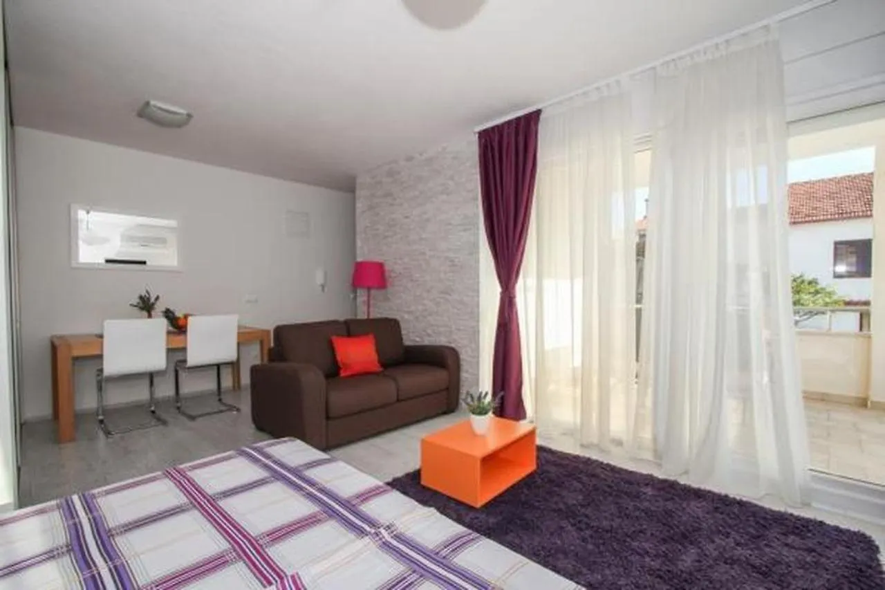Studio Apartment In Okrug Gornji With Terrace, Air Conditioning, Wifi, Washing Machine 5051-1 Trogir Croatia