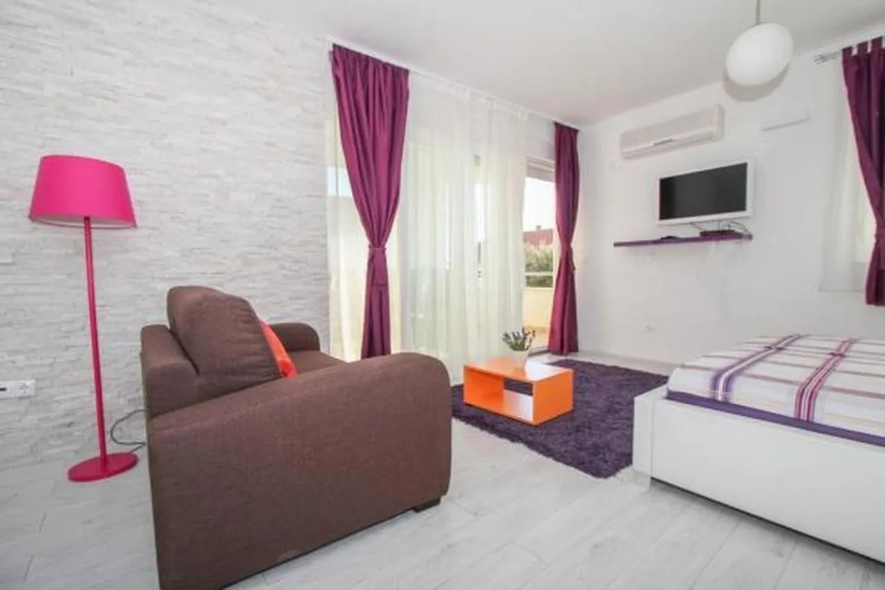 Studio Apartment In Okrug Gornji With Terrace, Air Conditioning, Wifi, Washing Machine 5051-1 Trogir 0*,  Croatia